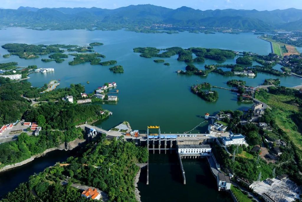 荆楚古今，湖北历史文化与现代发展的交响曲